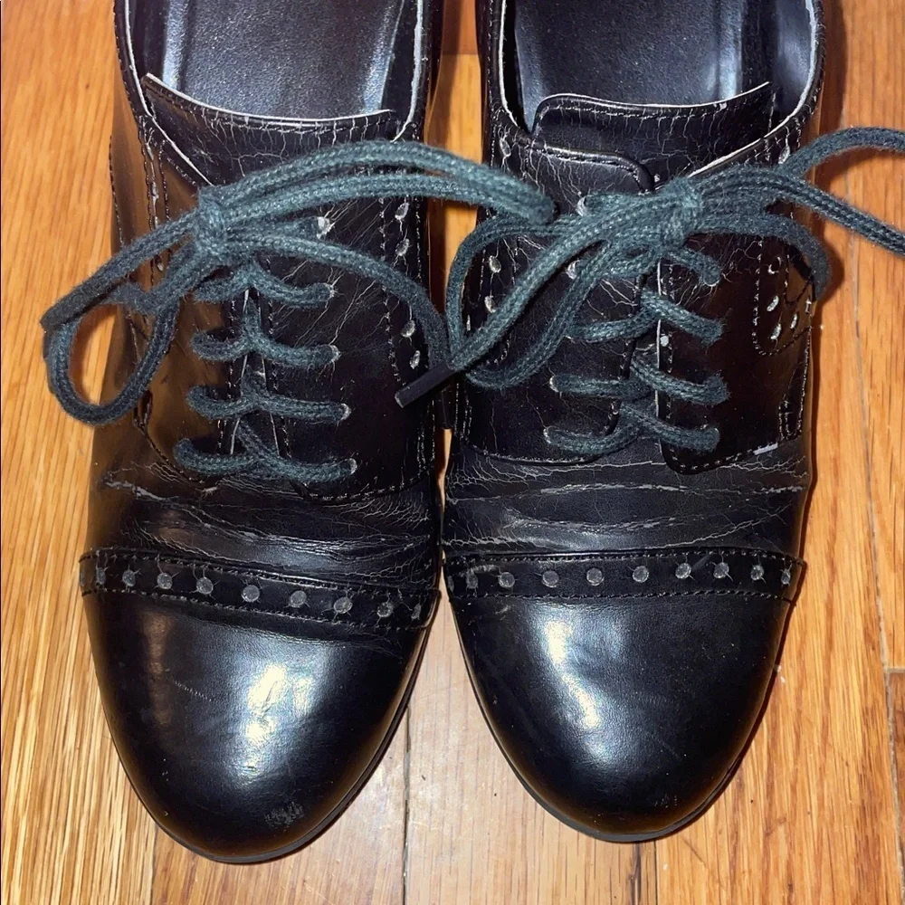 Anthropologie G.H. Bass Black Leather Lace-Up Heels.  Faith.  Size 7.5.